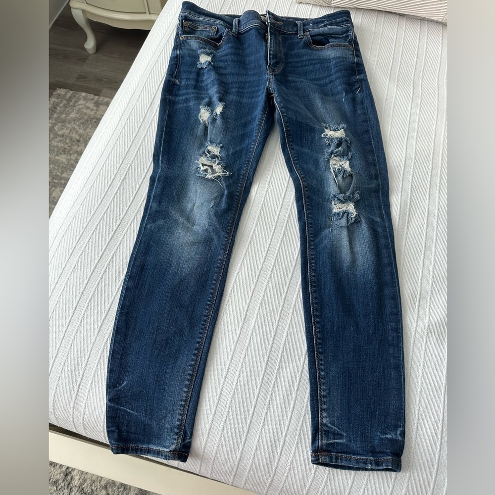Express Women’s Jeans Size 8 Blue Distressed Denim Mid Rise Skinny Leg Stretch